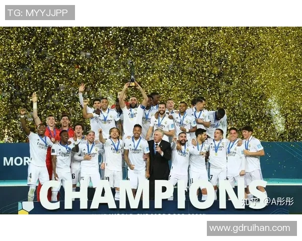 1976年足球巨星风采：回顾那些辉煌的绿茵传奇与不朽瞬间