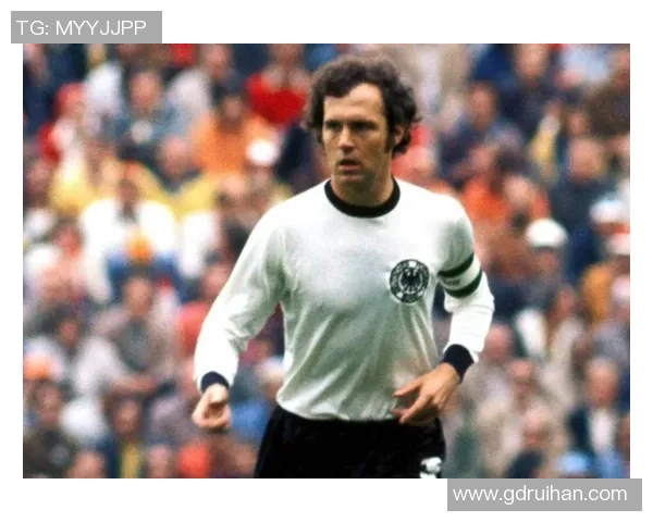 揭秘各大足球巨星上脚战靴真实尺码与球场表现之间的奥秘