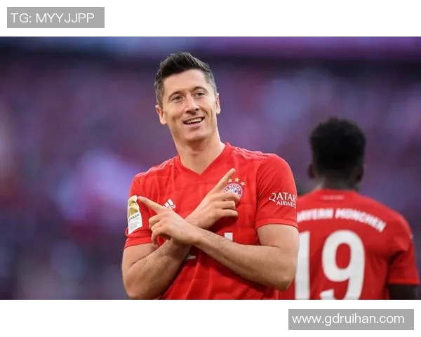 欧洲足坛人气球星崛起引领潮流，谁将成为未来足坛的超级巨星