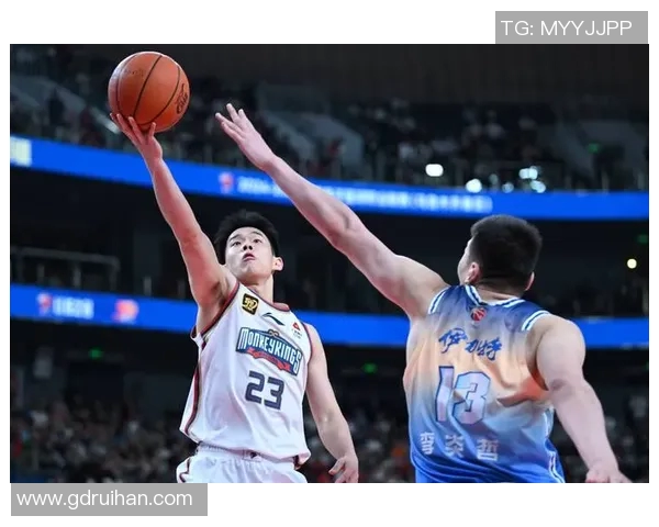 聚焦U12足球赛场新星:年轻球员展现无限潜力与未来可能性 聚焦U12足球赛场新星:年轻球员展现无限潜力与未来可能性