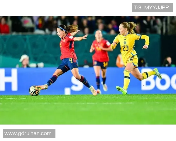 现役女足球星排行榜前十名解析 这些球员引领世界足坛风潮 现役女足球星排行榜前十名解析 这些球员引领世界足坛风潮